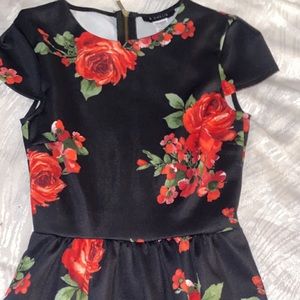 Nice Black Rose 🌹 garden dress